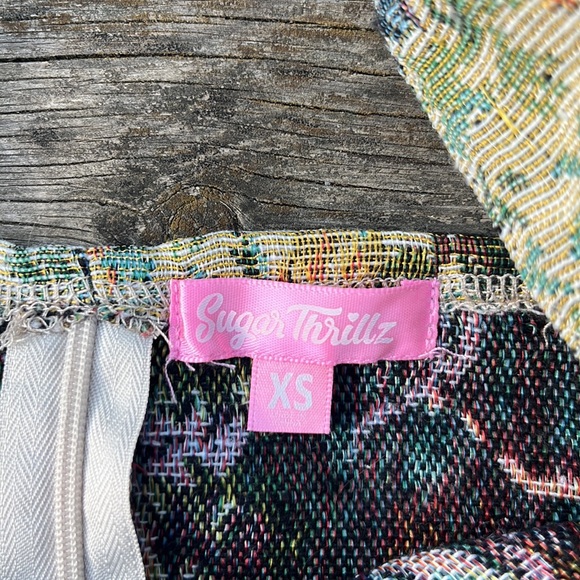 Sugar Thrillz Le Grand Amour Crop Top - Picture 5 of 5